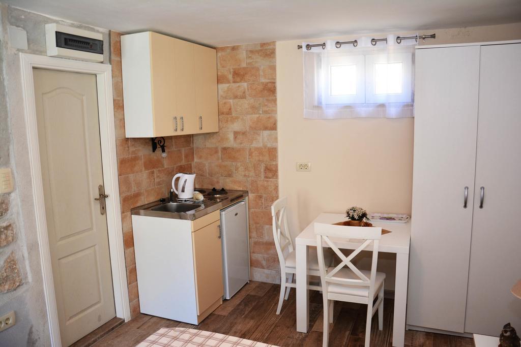 Apartments Tre Sorelle Kotor Exterior foto